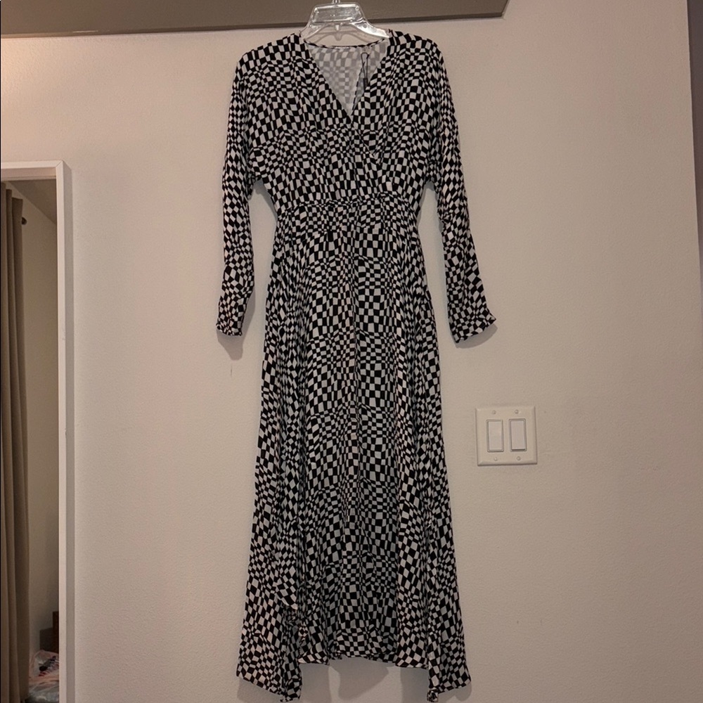 Elie Tahari Black/White Printed Surplice Silk Midi Dress SZ XS NWT - Picture 2 of 8